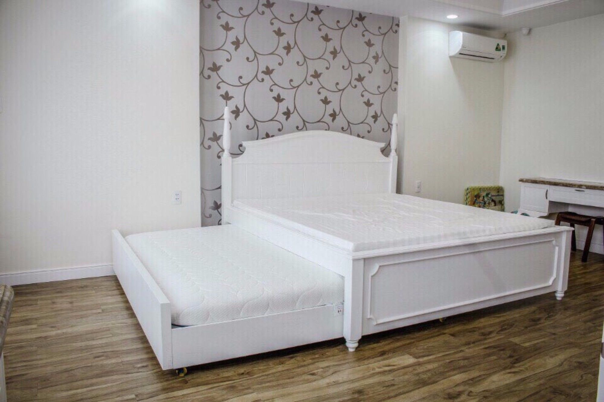In Saigon - Phu My Hung 2* TP. Hồ Chí Minh